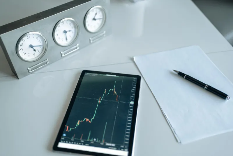 Faster Settlement, Higher Stakes: What T+1 Means for Your Trades, Margin, and Overnight Risk